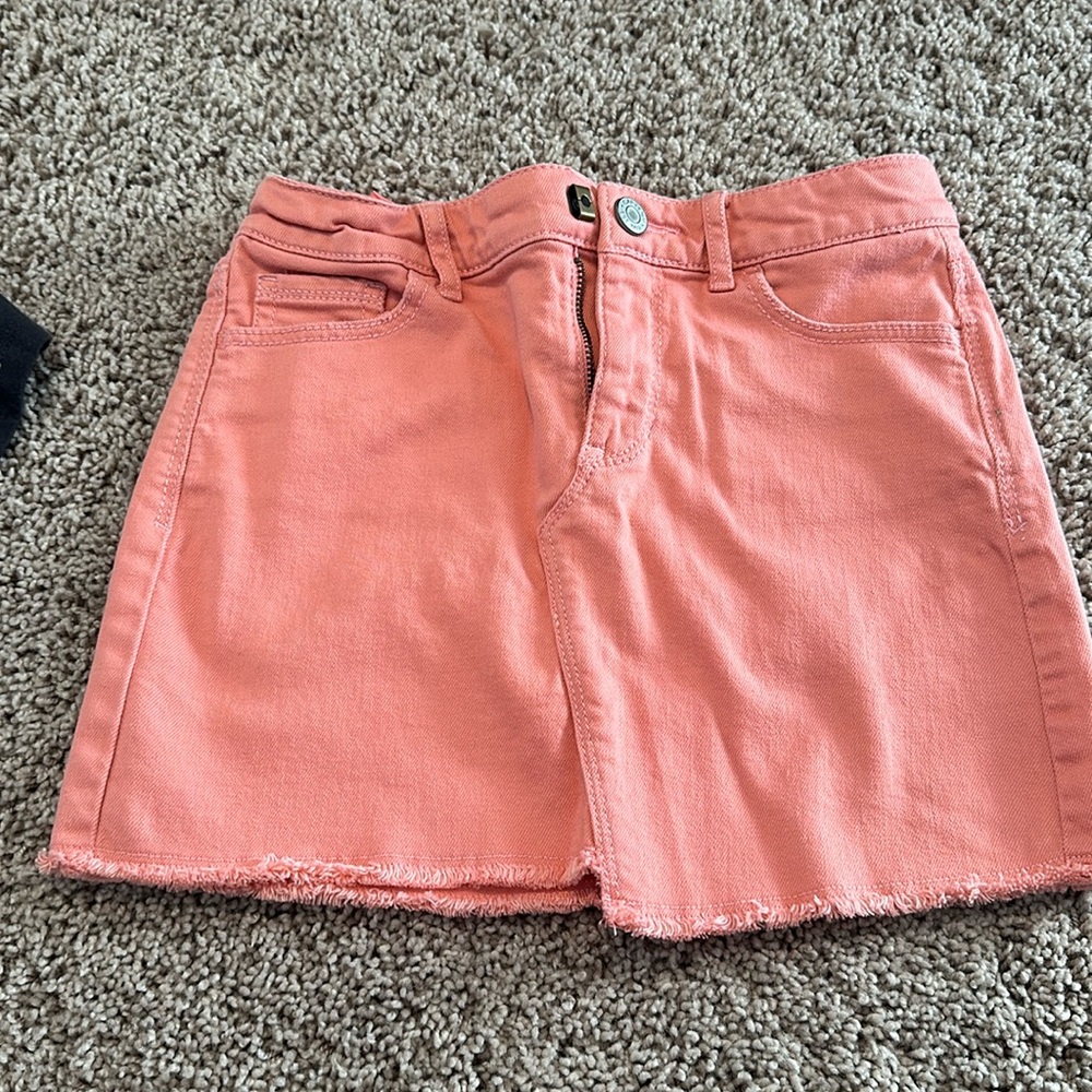 Gap skirt peach  size 7 never worn